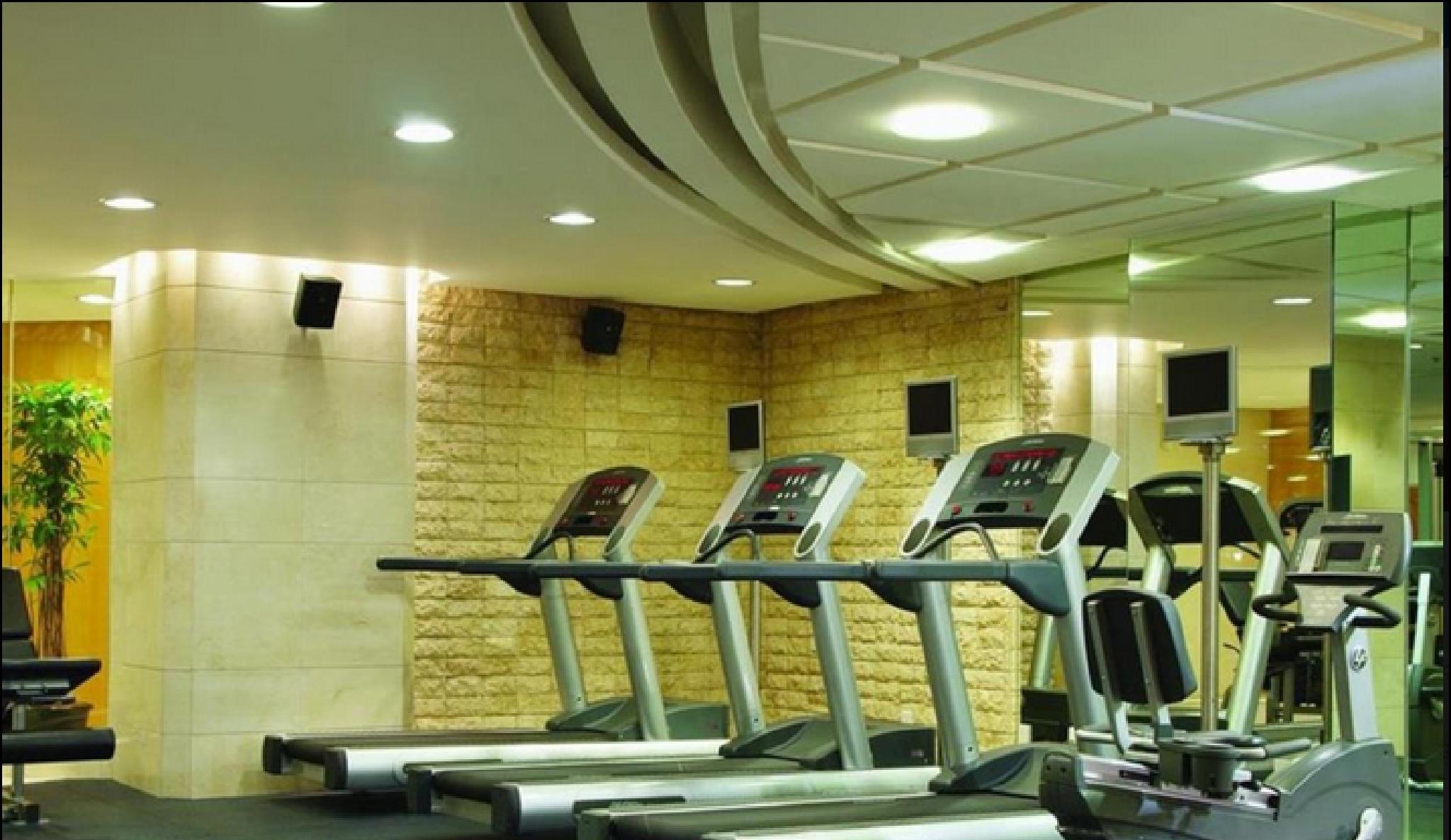 马尼拉新海岸酒店 设施 照片 The gym at the hotel